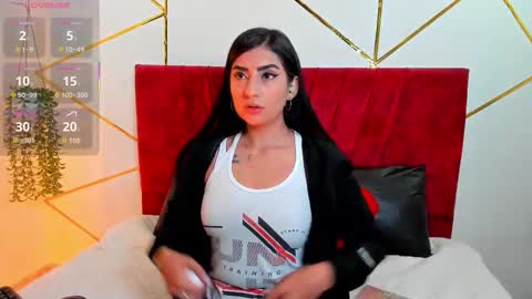 paris_evans_01 online show from 01.13.26