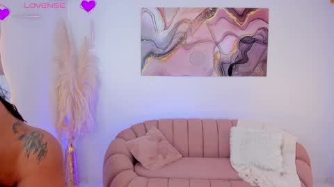 Paris  online show from 02.06.25