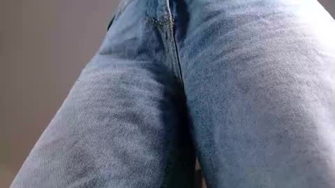 Snapshot of parisfox_ chatting on 10.24.25 PARIS online show from 10.24.25