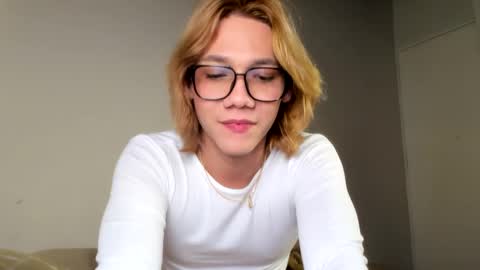 connie online show from 01.04.25