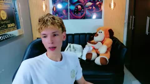 Snapshot of park_jimin1 chatting on 09.09.25 park_jimin1 online show from 09.09.25