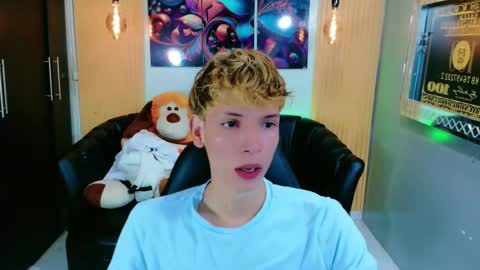 Snapshot of park_jimin1 chatting on 09.11.25 park_jimin1 online show from 09.11.25