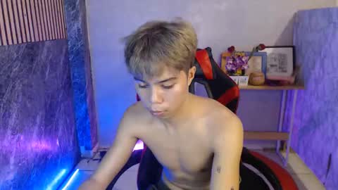 Snapshot of parkseo_yeon chatting on 10.24.25 HENRY online show from 10.24.25