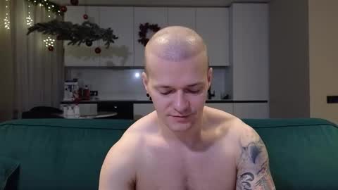 Pashka online show from 12.15.25