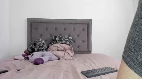 Violetafantasy online show from 12.15.25