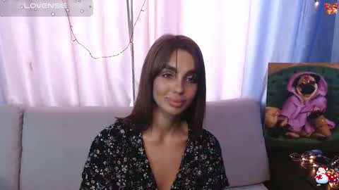 Snapshot of passionate_lora_ chatting on 02.12.25 I am Lora and i am glad to see you in my room online show from 02.12.25