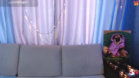 Snapshot of passionate_lora_ chatting on 02.14.25 I am Lora and i am glad to see you in my room online show from 02.14.25