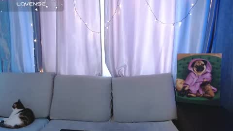 Snapshot of passionate_lora_ chatting on 02.27.25 I am Lora and i am glad to see you in my room online show from 02.27.25