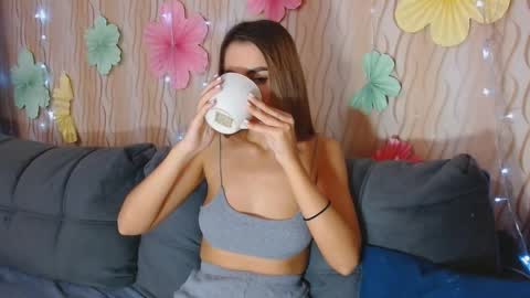 Snapshot of passionate_lora_ chatting on 09.30.25 I am Lora and i am glad to see you in my room online show from 09.30.25