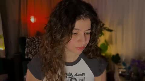 Snapshot of passionessa chatting on 10.08.25 Call me Miss Alice Careful Passion Queen online show from 10.08.25