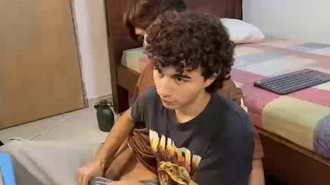 patri_ck_villa online show from 10.17.25