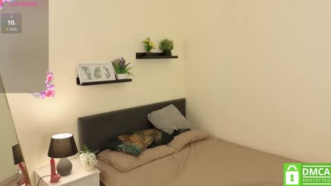 Vicki online show from 10.17.25