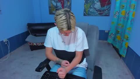 .... online show from 11.26.25