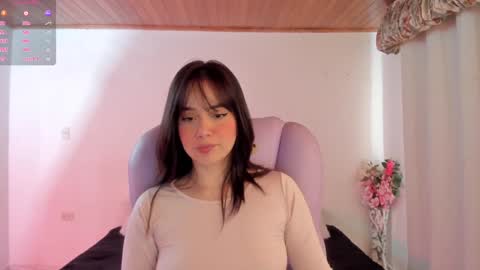 Snapshot of pau_cute chatting on 01.03.25 Sofa online show from 01.03.25