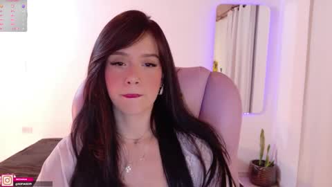 Snapshot of pau_cute chatting on 02.09.26 Sofa online show from 02.09.26