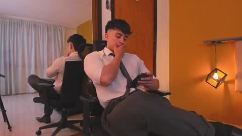 Snapshot of paul_evanss chatting on 12.10.24 Paul online show from 12.10.24