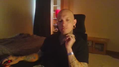 Snapshot of paul_razor chatting on 12.20.25 Paul online show from 12.20.25