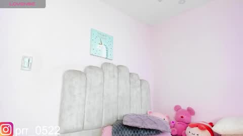 Snapshot of paula_cosio chatting on 12.18.25 dahia online show from 12.18.25