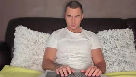 paulblack021 online show from 11.02.25