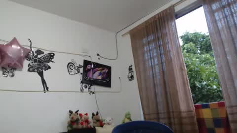 paulet latiin online show from 01.06.25