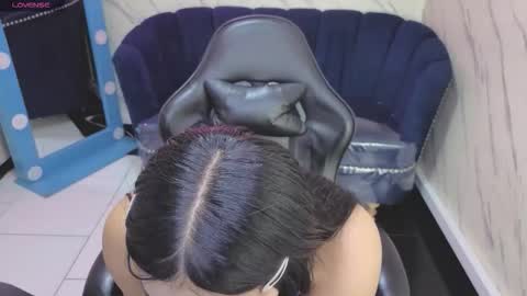 Live 800am 200pm COLOMBIAN HOUR online show from 09.24.25