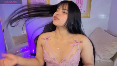 Snapshot of paulette_v chatting on 02.20.26 Live 800am 200pm COLOMBIAN HOUR online show from 02.20.26