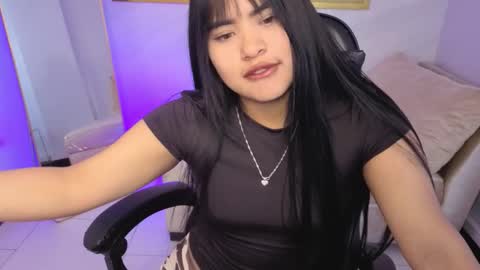 Snapshot of paulette_v chatting on 02.28.26 Live 800am 200pm COLOMBIAN HOUR online show from 02.28.26