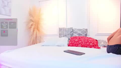 Pau  online show from 01.19.26