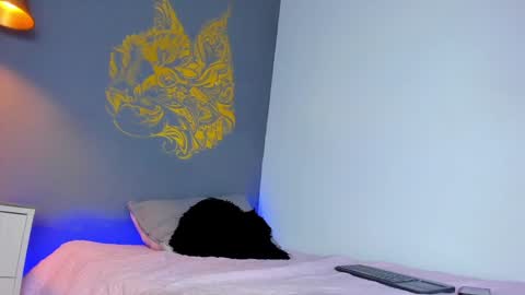 Snapshot of paulin01_ chatting on 12.02.24 Paulina online show from 12.02.24