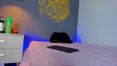 Snapshot of paulin01_ chatting on 12.02.24 Paulina online show from 12.02.24