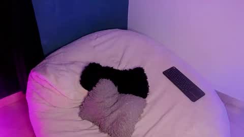 Snapshot of paulin01_ chatting on 11.13.25 Paulina online show from 11.13.25