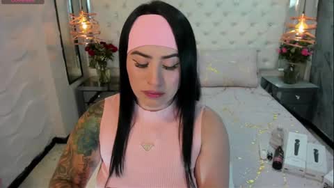 Snapshot of paulinabelen21 chatting on 02.18.25 paulinabelen21 online show from 02.18.25