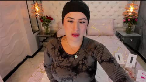Snapshot of paulinabelen21 chatting on 02.19.25 paulinabelen21 online show from 02.19.25