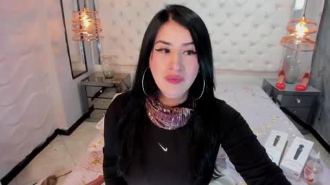 Snapshot of paulinabelen21 chatting on 02.27.25 paulinabelen21 online show from 02.27.25