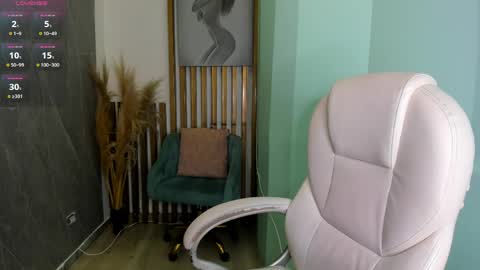 Paulina Belle online show from 04.05.26