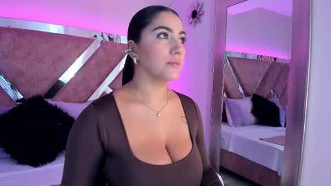 Paulina online show from 10.11.25