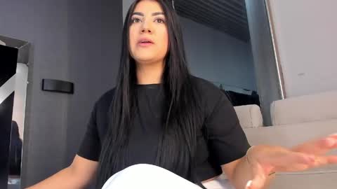 Snapshot of paulinaduarte_ chatting on 05.25.26 Paulina online show from 05.25.26
