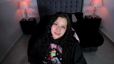 Snapshot of paulyss chatting on 03.17.26 Paulys online show from 03.17.26