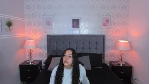 Snapshot of paulyss chatting on 03.19.26 Paulys online show from 03.19.26