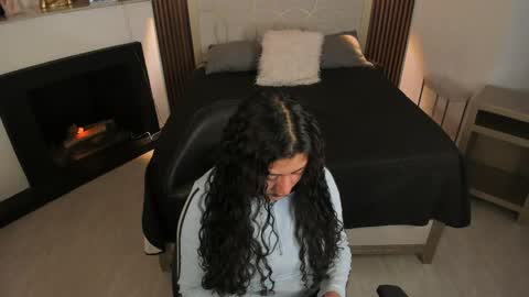 Snapshot of paulyss chatting on 04.07.26 Paulys online show from 04.07.26