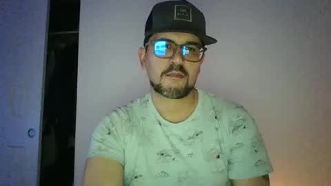 Snapshot of pawgpusslover chatting on 11.18.25 pawgpusslover online show from 11.18.25