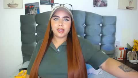 Snapshot of payton_bailey chatting on 10.22.25 Payton online show from 10.22.25