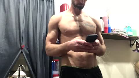 Snapshot of pduke81 chatting on 12.17.24 Hung sung Hero online show from 12.17.24