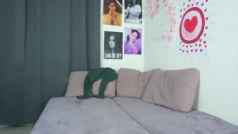 Violetta online show from 02.14.25