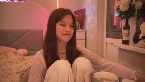 Snapshot of peaceful_oblivion chatting on 02.21.25 Sandra Next Stream pm MSK 5 pm UTC1pm EDT online show from 02.21.25