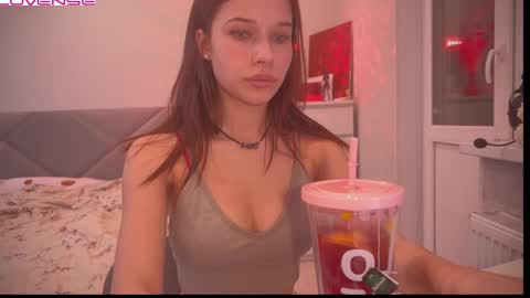 Snapshot of peaceful_oblivion chatting on 03.06.25 Sandra Next Stream pm MSK 5 pm UTC1pm EDT online show from 03.06.25