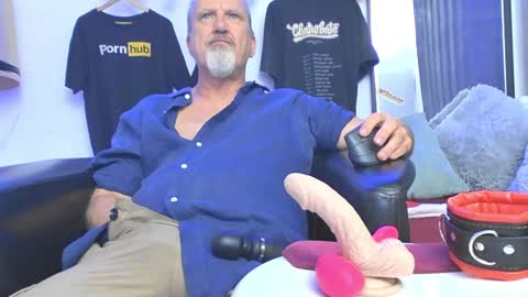 Snapshot of peacetous chatting on 12.12.24 Marc online show from 12.12.24