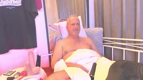 Snapshot of peacetous chatting on 01.14.25 Marc online show from 01.14.25