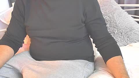 Snapshot of peacetous chatting on 01.24.25 Marc online show from 01.24.25