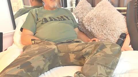 Snapshot of peacetous chatting on 01.24.25 Marc online show from 01.24.25